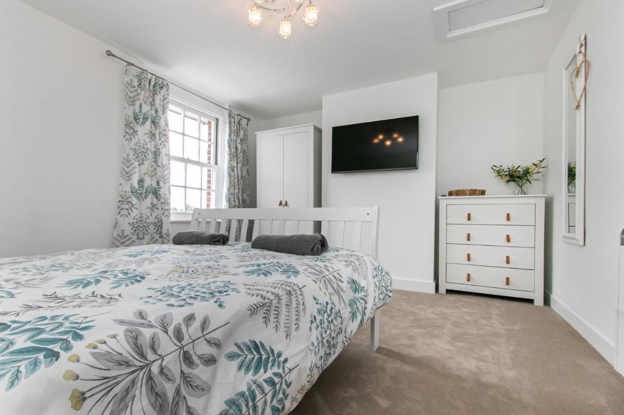 Mill Dam Lake House Saint Osyth エクステリア 写真