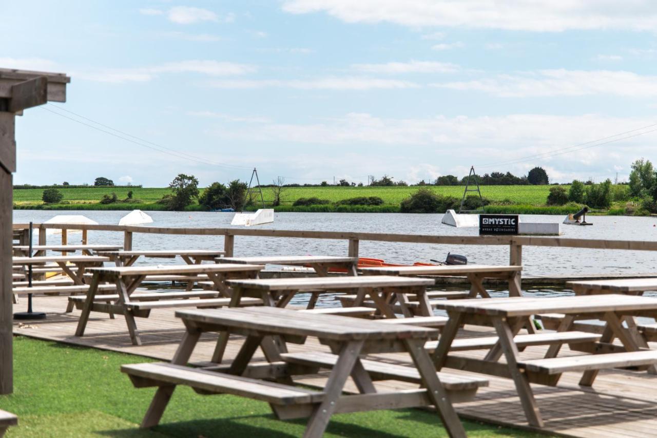 Mill Dam Lake House Saint Osyth エクステリア 写真